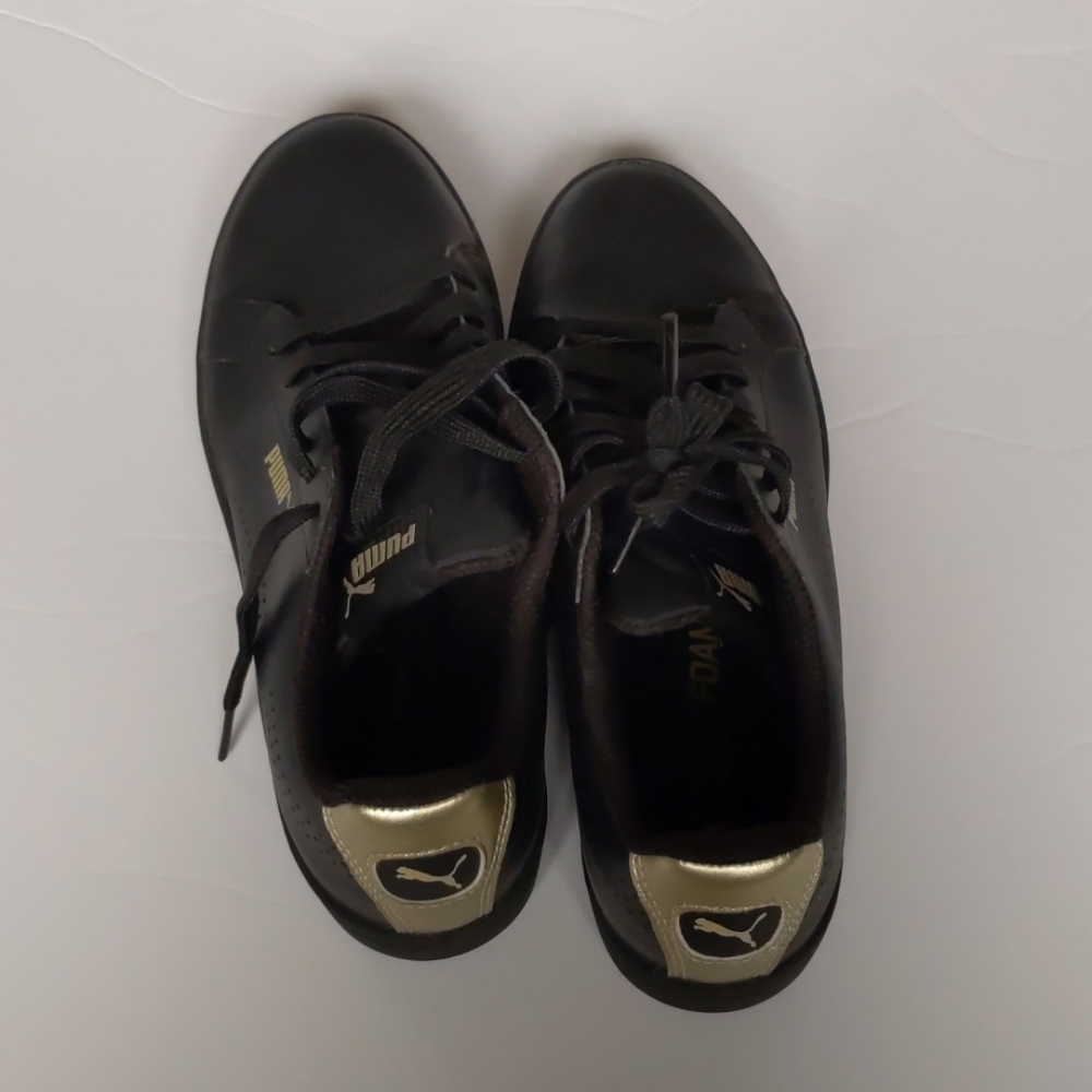 Puma Sneakers